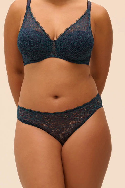 Simone Perele 1G1 Poème Brief